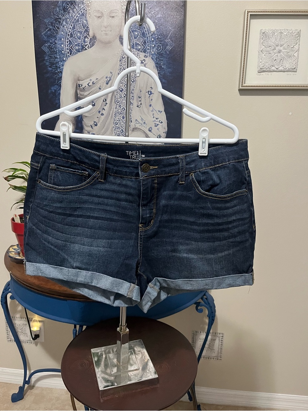 Time And Tru Jeans Mid Rise Denim Jean Cuffed Shorts 14